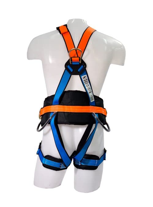 Arnes con enganche en espalda, pecho y cintura. Regulable en cintura y hombros. Con refuerzo lumbar y pernera. (imagen 2 de 3)